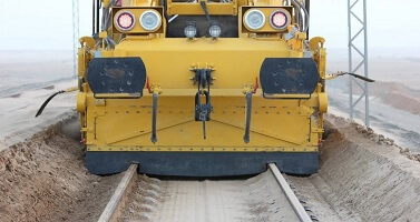 railway-tracks-vs-sand-10-000e-in-prizes