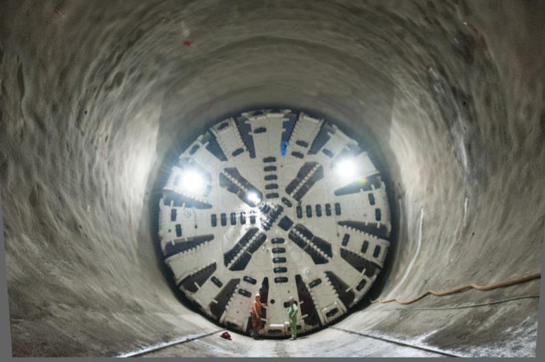 Positioning System for Tunnel Construction